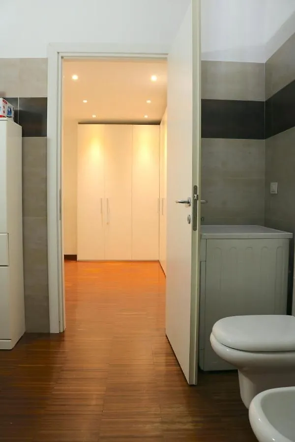 Cozy & Large Loft Famagosta Apartment Milan