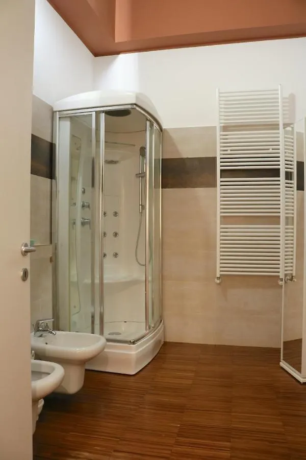 Cozy & Large Loft Famagosta Apartment Milan 0*,